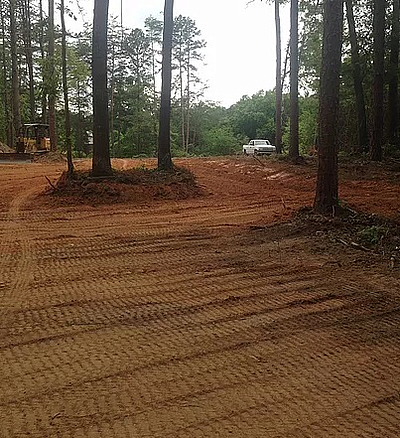 Worthey Grading - Dallas | Contractors & Supplies | Logo